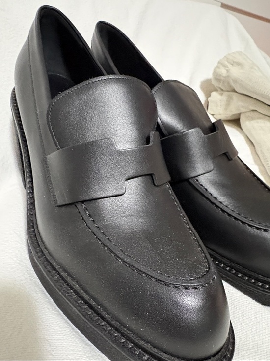 Hermes Black Leather Women's Classic Penny Loafers- Escarpins Didi 70. - Picture 2 of 5